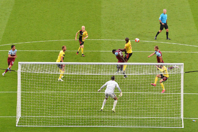 ng体育官网- 恩波利新帅上任三战全胜，保级形势骤然明朗  